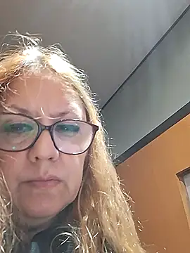 Snapshot of JennyInVegas chatting on October 29, 2025, 4:06 pm JennyInVegas online show from October 29, 2025, 4:06 pm