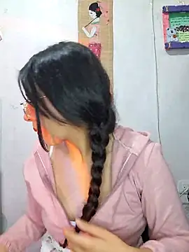 chloebrownn03 online show from November 13, 2025, 4:16 am