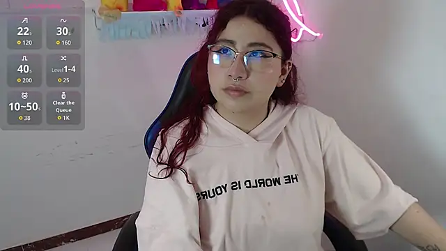 Snapshot of littlee_red chatting on December 3, 2025, 9:14 pm littlee red online show from December 3, 2025, 9:14 pm