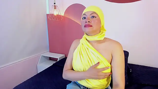 Snapshot of SophiaBeckerr chatting on November 25, 2025, 7:25 pm SophiaBeckerr online show from November 25, 2025, 7:25 pm