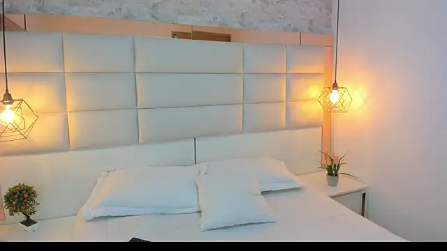 Snapshot of Sofia_clk chatting on April 23, 2026, 3:35 am Sofia clk online show from April 23, 2026, 3:35 am