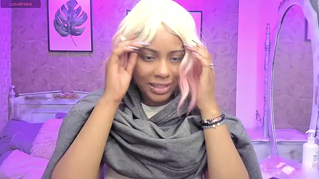 Snapshot of Sofia_clk chatting on May 7, 2026, 3:11 am Sofia clk online show from May 7, 2026, 3:11 am