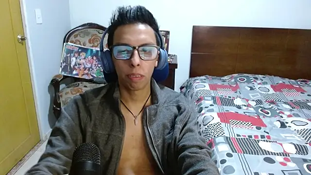 DavTwink3100 online show from December 22, 2025, 1:39 am