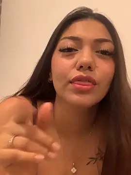 Snapshot of georgina_sexxii chatting on October 21, 2025, 7:19 am georgina sexxii online show from October 21, 2025, 7:19 am