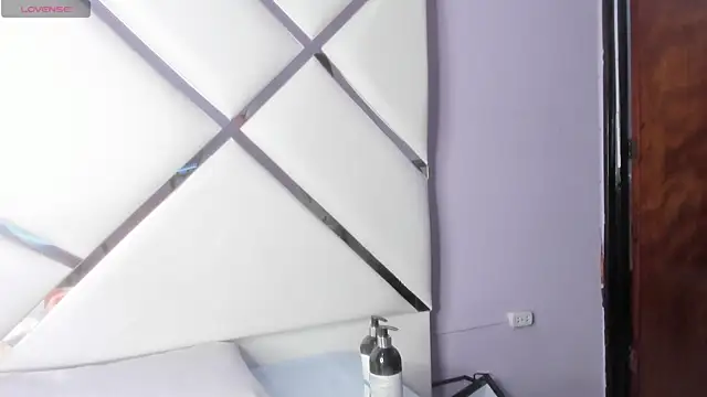 Emiliano Reyes online show from January 13, 2026, 4:27 am