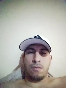 villamarinalvarez25 online show from November 6, 2025, 4:27 am