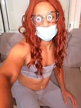 loanasexytrav974 online show from January 14, 2026, 6:11 pm