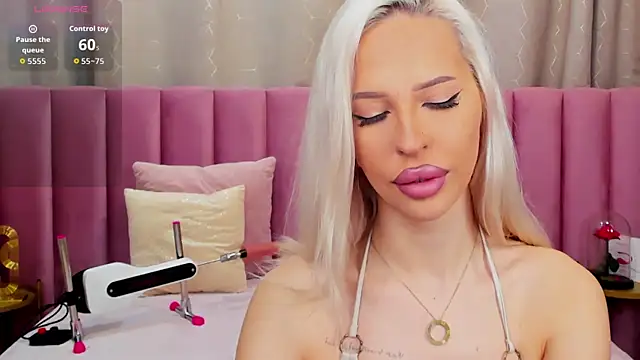 KailaCrystall online show from November 13, 2025, 1:31 am