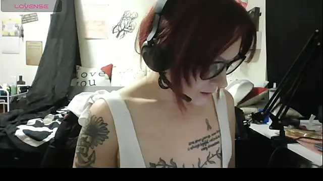 LoveLibz169 online show from March 19, 2026, 10:54 pm