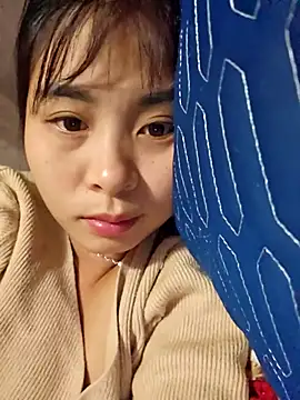 Squirrel-Pear online show from November 23, 2025, 9:25 pm