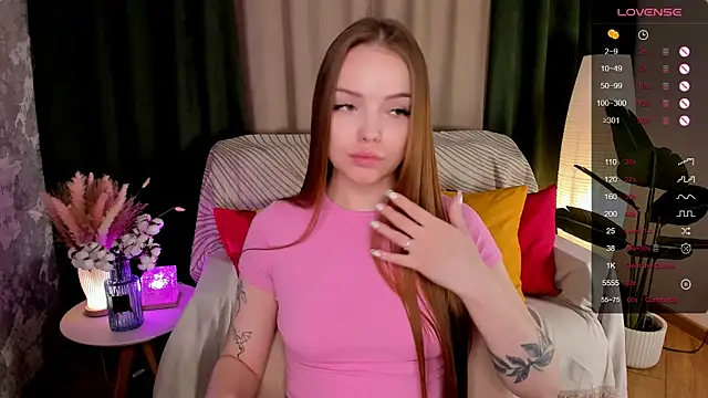 Snapshot of MelissaBell_ chatting on April 28, 2026, 2:21 am MelissaBell online show from April 28, 2026, 2:21 am