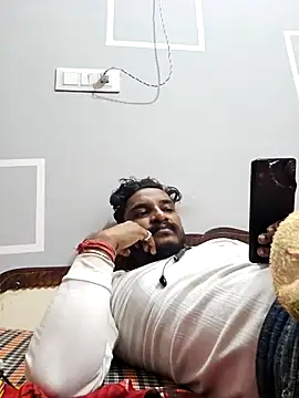 rahulsexyb online show from November 19, 2025, 10:37 am