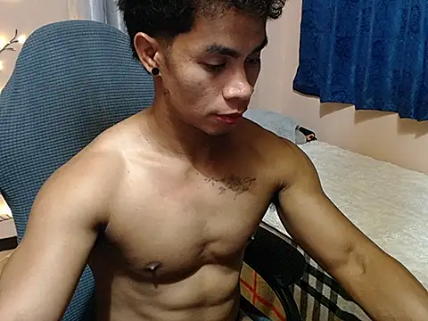 Snapshot of MorenoJake chatting on October 18, 2025, 12:18 pm MorenoJake online show from October 18, 2025, 12:18 pm