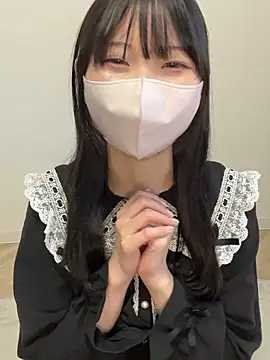 Reina cute 00  online show from November 6, 2025, 3:21 am