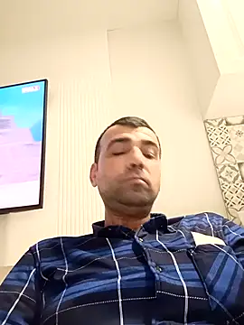 Bugattiveyron1 online show from May 16, 2026, 6:51 pm