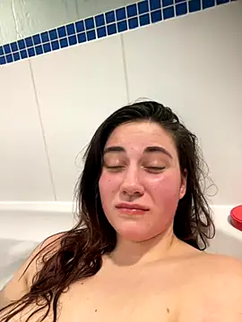 Snapshot of YourFrenchFeliciexo chatting on November 9, 2025, 8:02 pm YourFrenchFeliciexo online show from November 9, 2025, 8:02 pm