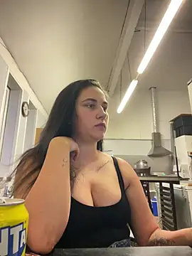 Snapshot of YourFrenchFeliciexo chatting on December 18, 2025, 4:22 pm YourFrenchFeliciexo online show from December 18, 2025, 4:22 pm