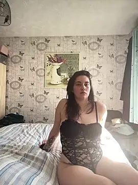 Snapshot of YourFrenchFeliciexo chatting on April 7, 2026, 11:23 am YourFrenchFeliciexo online show from April 7, 2026, 11:23 am