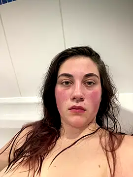 Snapshot of YourFrenchFeliciexo chatting on November 21, 2025, 8:41 pm YourFrenchFeliciexo online show from November 21, 2025, 8:41 pm