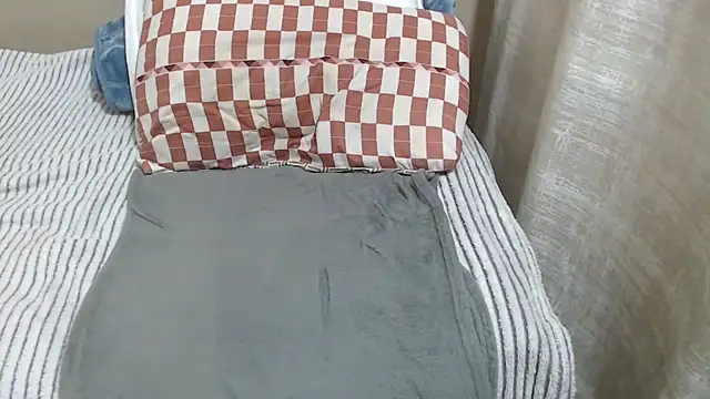 Snapshot of RissaGx chatting on November 30, 2025, 7:03 pm RissaGx online show from November 30, 2025, 7:03 pm