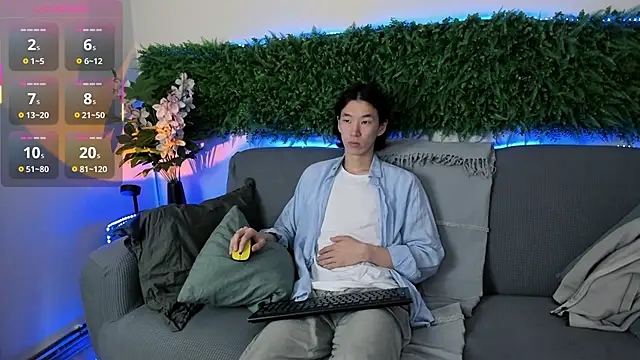 Snapshot of Jackson_Lei chatting on October 22, 2025, 6:35 am Jackson Lei online show from October 22, 2025, 6:35 am