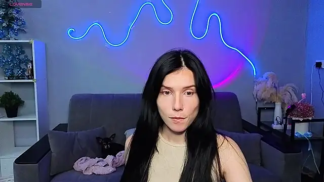 Mell Hyees online show from December 3, 2025, 6:07 pm