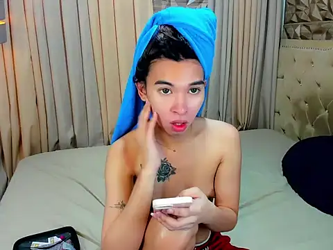 hardcocktwink online show from April 19, 2026, 5:08 am