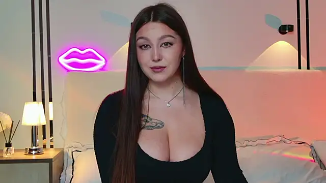  Tessa May  online show from November 9, 2025, 12:25 am