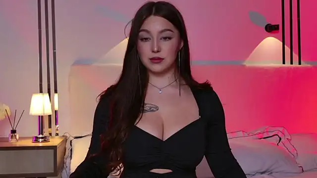  Tessa May  online show from November 26, 2025, 11:27 pm