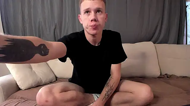 Snapshot of tvelweek chatting on November 23, 2025, 6:34 am tvelweek online show from November 23, 2025, 6:34 am