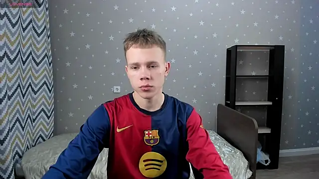 Snapshot of tvelweek chatting on November 27, 2025, 6:30 pm tvelweek online show from November 27, 2025, 6:30 pm