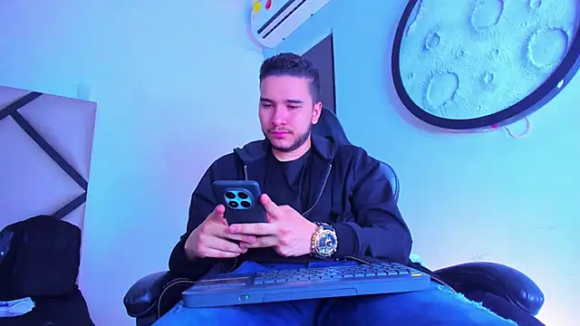 mike 257 online show from February 5, 2026, 11:39 am