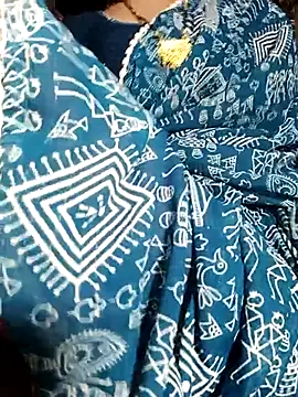 Hot cauple indian online show from April 11, 2026, 8:07 am