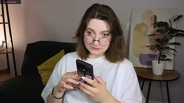 fairy tara online show from March 1, 2026, 10:10 pm