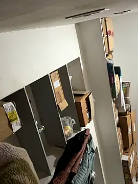 MacroSign13 online show from November 18, 2025, 10:34 pm