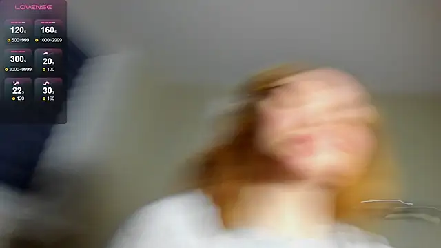 Snapshot of EmiliaRhodes chatting on January 14, 2026, 5:49 pm EmiliaRhodes online show from January 14, 2026, 5:49 pm