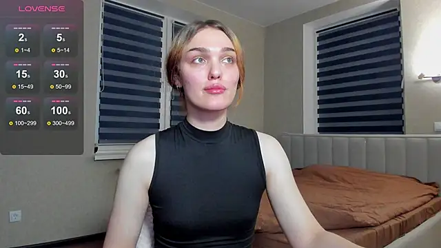 Snapshot of EmiliaRhodes chatting on December 14, 2025, 5:51 pm EmiliaRhodes online show from December 14, 2025, 5:51 pm