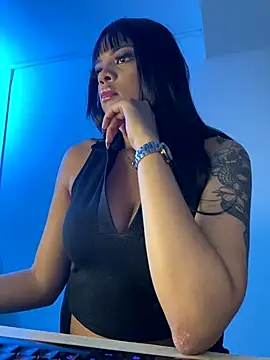 Snapshot of ImMaar chatting on October 27, 2025, 7:20 am ImMaar online show from October 27, 2025, 7:20 am