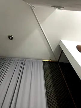 Sammy Sweet01 online show from January 5, 2026, 8:12 pm