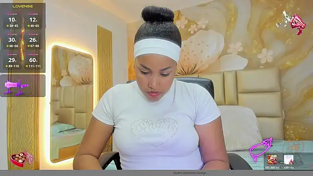 NahomiWalker  online show from February 12, 2026, 7:57 pm