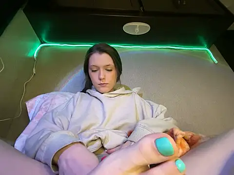 Thedeepwebcutie online show from January 17, 2026, 6:50 am