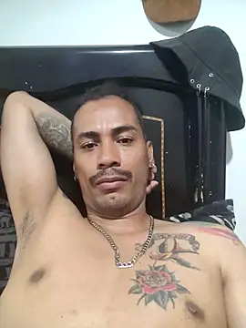 Snapshot of Michell85 chatting on October 28, 2025, 9:03 pm Michell85 online show from October 28, 2025, 9:03 pm