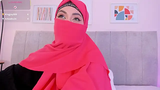 Snapshot of fatiima_ chatting on April 15, 2026, 7:58 pm fatiima online show from April 15, 2026, 7:58 pm
