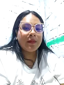 celeste122595 online show from May 15, 2026, 2:53 am