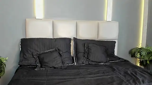 ArohomLester online show from December 20, 2025, 4:10 pm