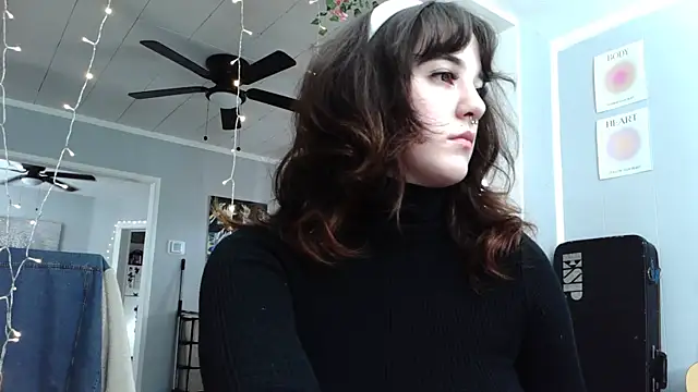 Trickylucy555 online show from March 14, 2026, 5:19 pm