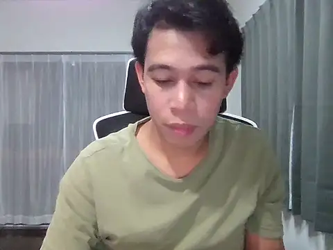 Snapshot of SobaKurd chatting on November 7, 2025, 12:21 pm SobaKurd online show from November 7, 2025, 12:21 pm