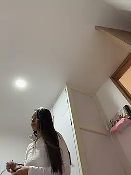 violeta365 online show from December 4, 2025, 1:32 pm