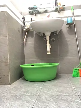 HinayLa online show from April 5, 2026, 12:17 am