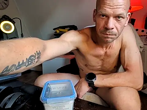Kinky Play1 online show from July 8, 2026, 7:03 pm